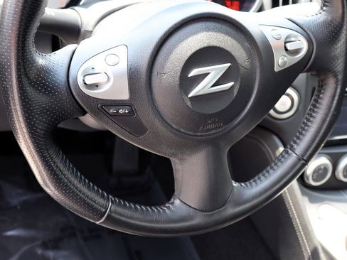 Used 2011 Nissan 370Z Coupe w/ Sport Pkg RWD image 34