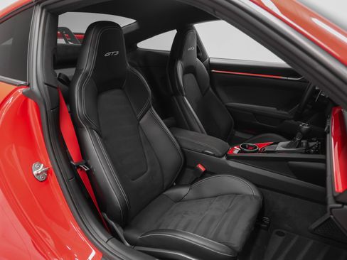 Used 2022 Porsche 911 GT3 image 26