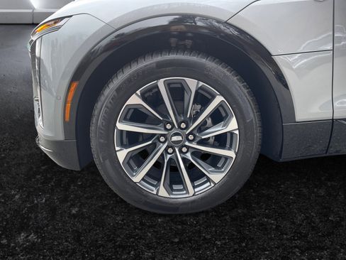 New 2026 Cadillac Lyriq Sport image 10