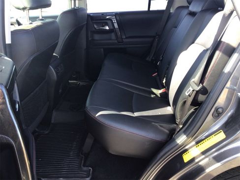 Used 2023 Toyota 4Runner TRD Off-Road Premium w/ Off Road Premium Plus Package image 10