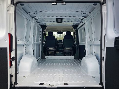 New 2026 RAM ProMaster 1500 w/ Convenience Group FWD image 23