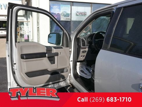Used 2018 Ford F150 XLT w/ Equipment Group 302A Luxury AWD/4WD image 18