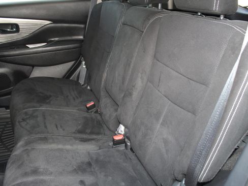 Used 2015 Nissan Murano S AWD/4WD image 13