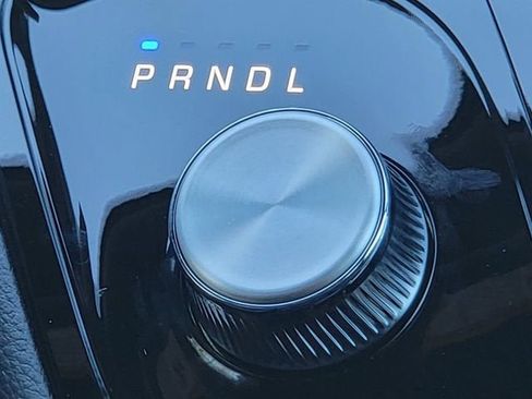 New 2026 Chrysler Pacifica Select w/ S Appearance Package image 30