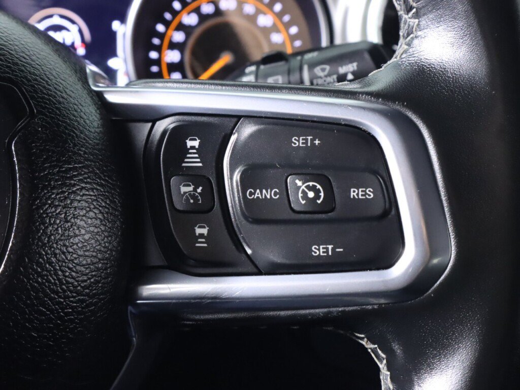Used 2022 Jeep Wrangler Unlimited Sahara w/ Safety Group AWD/4WD image 13