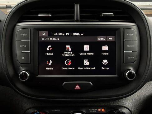 Used 2025 Kia Soul LX w/ LX Technology Package FWD image 27