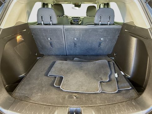 Used 2021 Chevrolet TrailBlazer LS FWD image 26