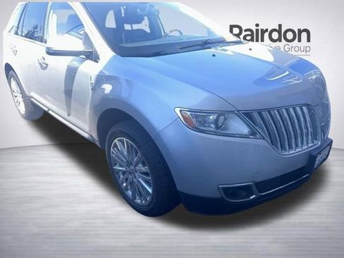 Used 2013 Lincoln MKX AWD image 1