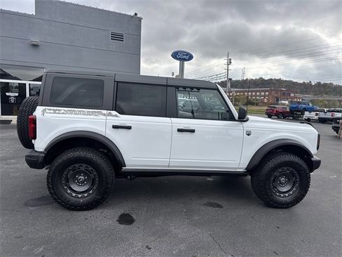 New 2025 Ford Bronco Big Bend w/ Black Diamond Package image 3
