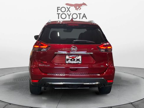Used 2018 Nissan Rogue SL FWD image 5