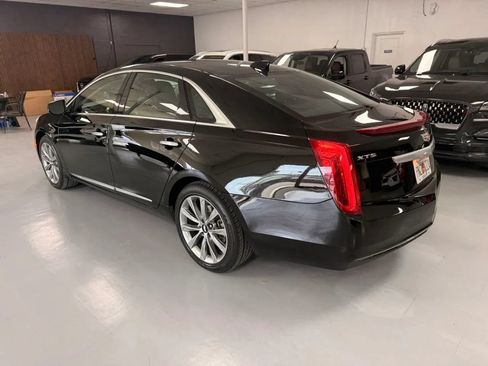 Used 2017 Cadillac XTS FWD image 4