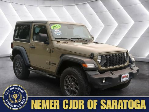 Used 2025 Jeep Wrangler Sport AWD/4WD image 1