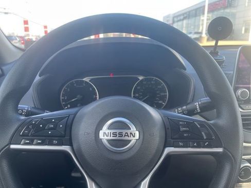 Certified 2022 Nissan Altima 2.5 SV image 30