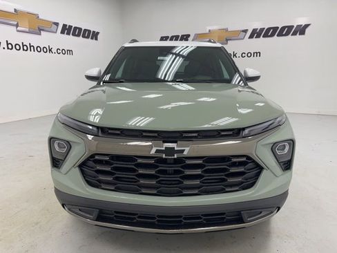 New 2026 Chevrolet TrailBlazer ACTIV FWD image 2