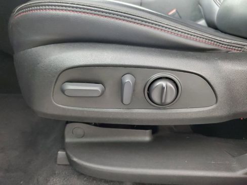 Certified 2022 Chevrolet Traverse RS image 30