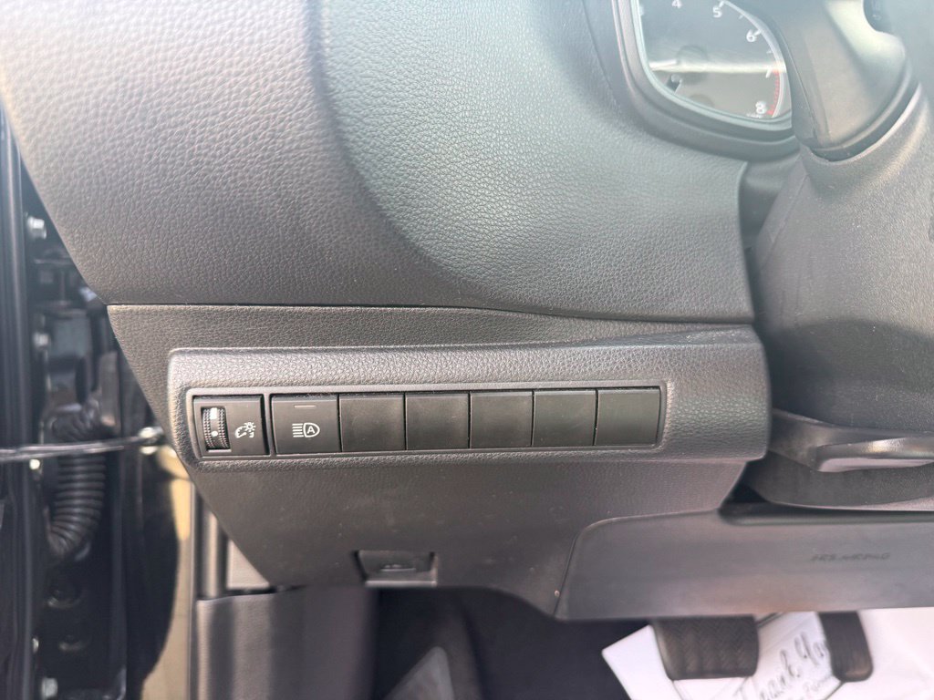 Used 2024 Toyota Corolla LE FWD image 33
