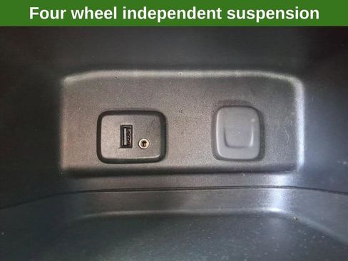 Used 2018 Chevrolet Equinox LT image 27