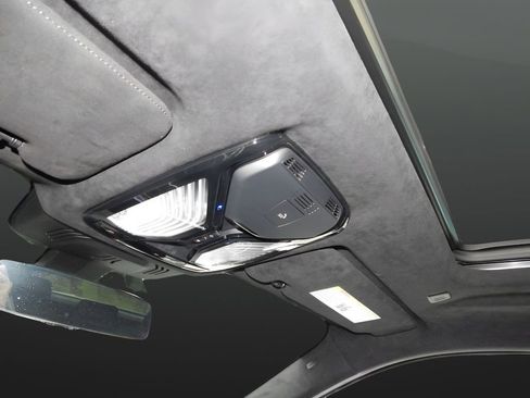 Used 2023 BMW X6 M image 21