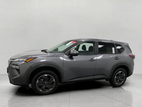 Certified 2025 Nissan Rogue SV image 8