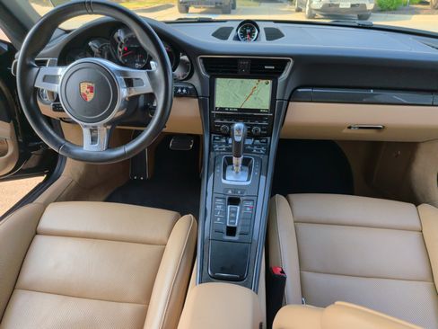 Used 2015 Porsche 911 4 Cabriolet AWD/4WD image 21