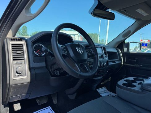 Used 2019 RAM 1500 ST w/ SXT Appearance Group AWD/4WD image 14