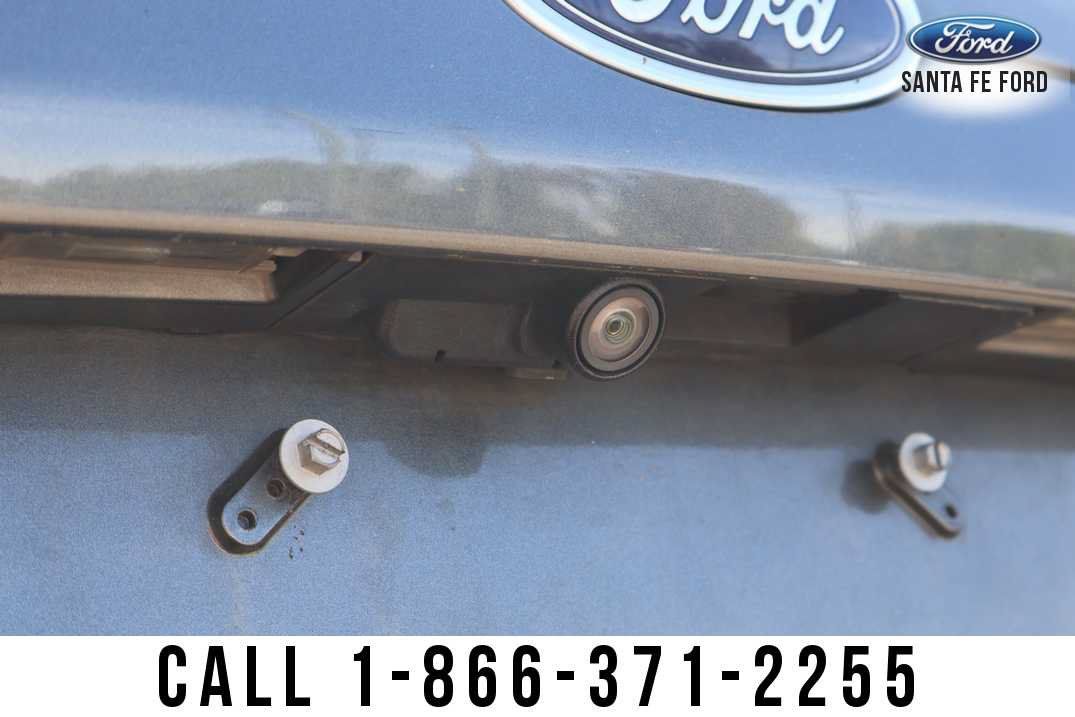 Used 2016 Ford Fusion SE w/ Equipment Group 202A FWD image 8
