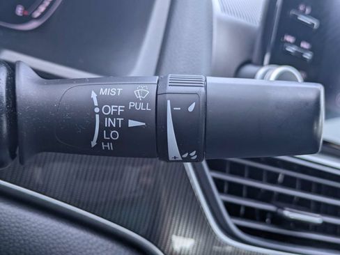 Used 2022 Honda Accord Sport image 30
