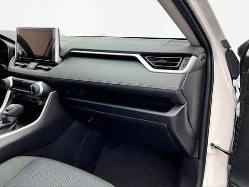 Used 2025 Toyota RAV4 LE image 17