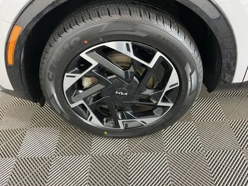 Used 2023 Kia Sportage SX image 34