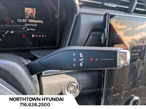 Used 2025 GMC Terrain Elevation w/ Elevation Premium Package image 25