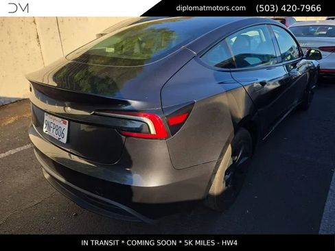 Used 2024 Tesla Model 3 Standard Range RWD image 4