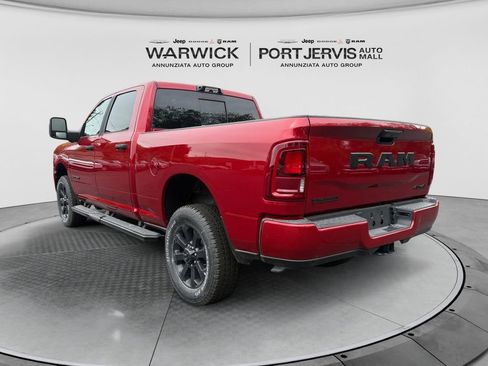 Used 2026 RAM 2500 Big Horn AWD/4WD image 3