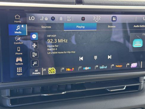 Certified 2025 Jeep Wrangler Sahara w/ Safety Group image 17