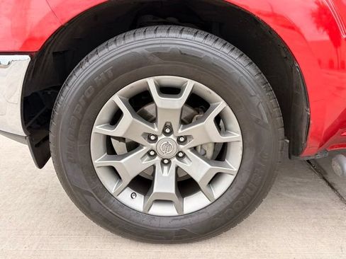 Used 2016 Nissan Frontier SL RWD image 8