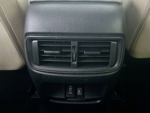 Used 2019 Honda CR-V EX image 29
