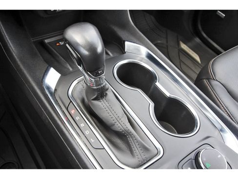 Used 2021 Chevrolet Traverse Premier w/ LPO, Floor Liner Package FWD image 30