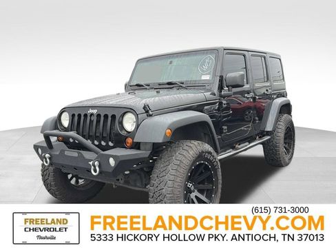 Used 2012 Jeep Wrangler Unlimited Sport image 7