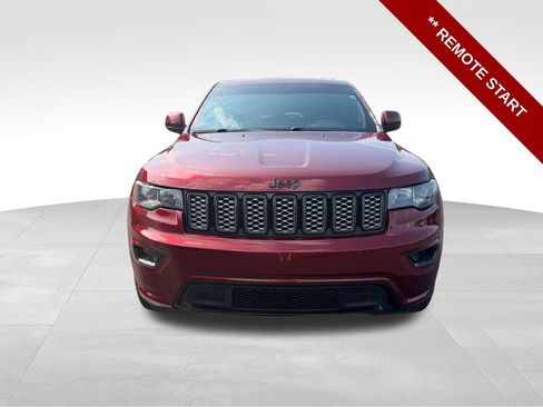 Used 2020 Jeep Grand Cherokee Altitude AWD/4WD image 12