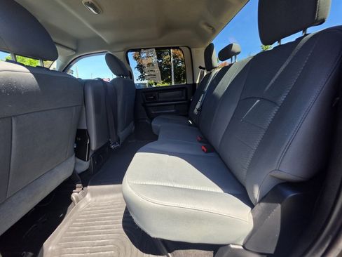 Used 2014 RAM 2500 Tradesman w/ Chrome Appearance Group AWD/4WD image 10