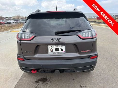Used 2019 Jeep Cherokee Trailhawk w/ Comfort/Convenience Group image 4
