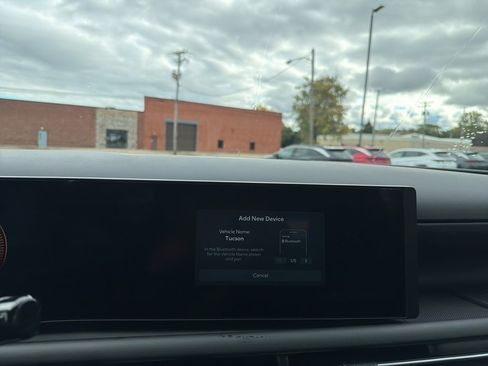 New 2026 Hyundai Tucson SE image 23