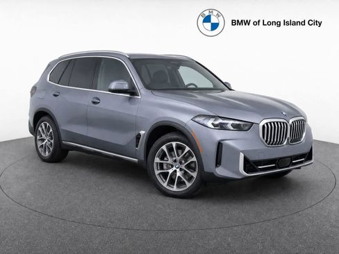 New 2026 BMW X5 xDrive50e w/ Premium Package AWD/4WD image 1