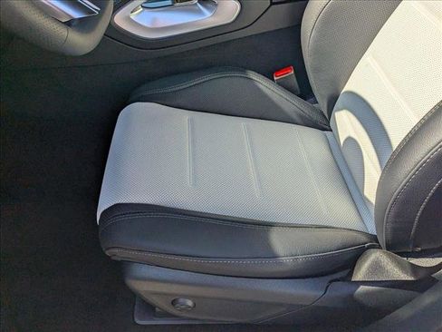 New 2025 Mercedes-Benz GLE 350 4MATIC image 4
