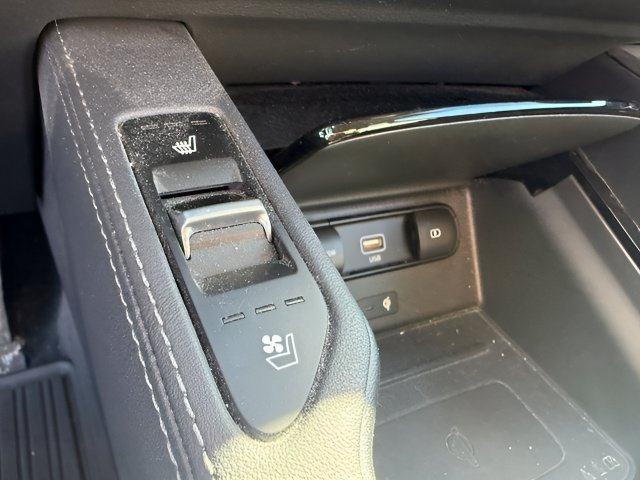 Used 2020 Kia Telluride EX AWD/4WD image 21