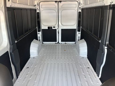 Used 2026 RAM ProMaster 2500 w/ Convenience Group FWD image 36