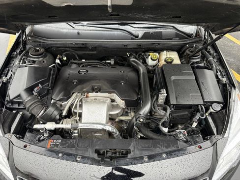 Used 2017 Buick Regal Sport Touring image 25