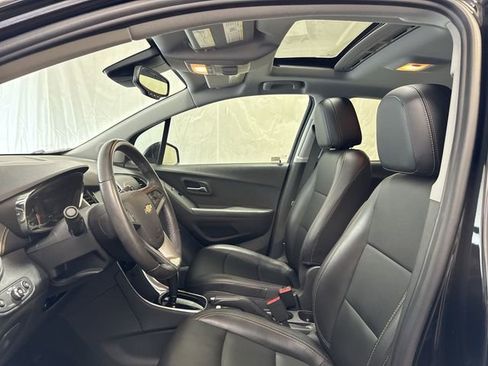 Certified 2020 Chevrolet Trax Premier FWD image 11
