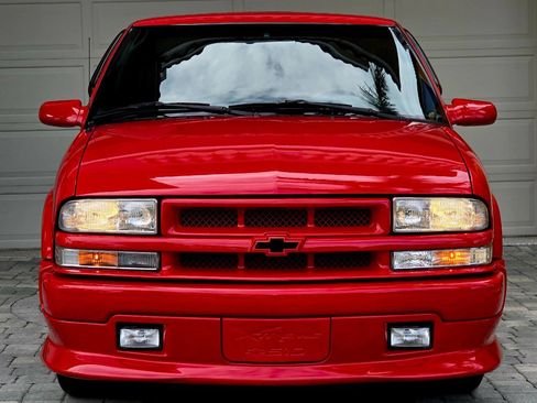 Used 2001 Chevrolet Blazer Xtreme w/ Preferred Equipment Group image 28
