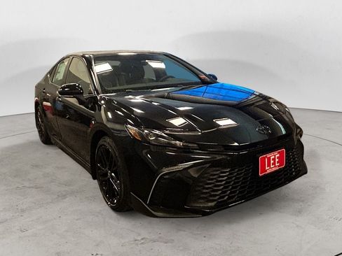 New 2026 Toyota Camry SE FWD image 7