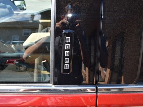 Used 2022 Ford F150 Lariat w/ Equipment Group 502A High image 14